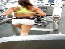 Hottie At The Gym!!