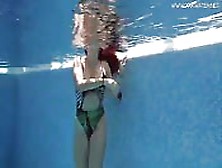 Hot Diana Rius Touches Her Body Underwater